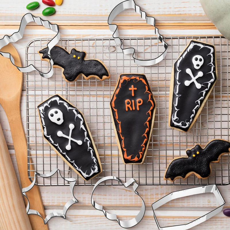 a set 12 luxurious cookie cutters halloween in autumn