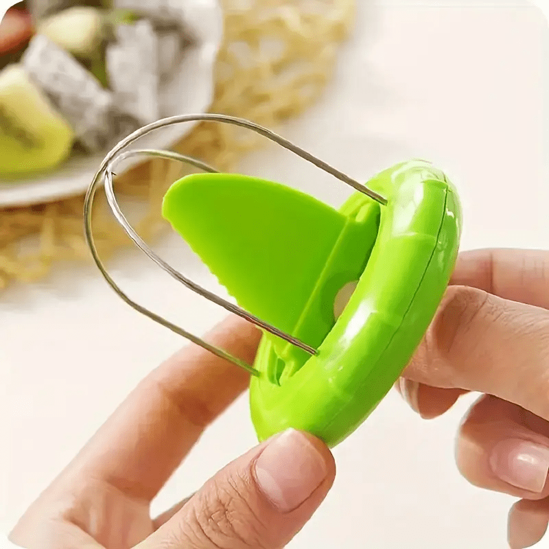 1pc   kiwi fruit slicer manual cutter peeler abs